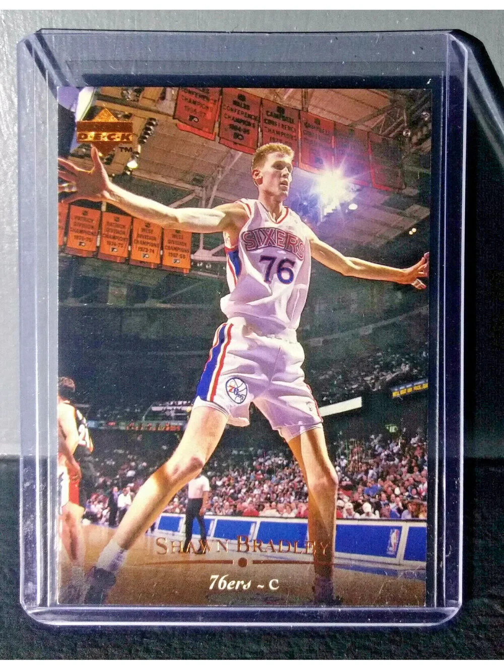 1995-96 Upper Deck Shawn Bradley #67 Basketball Card